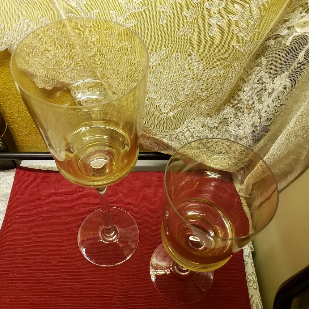 2 Vtg Crystal Wine/Lemonade/Drink Goblets/Glasses Wedding New Year's Festival
